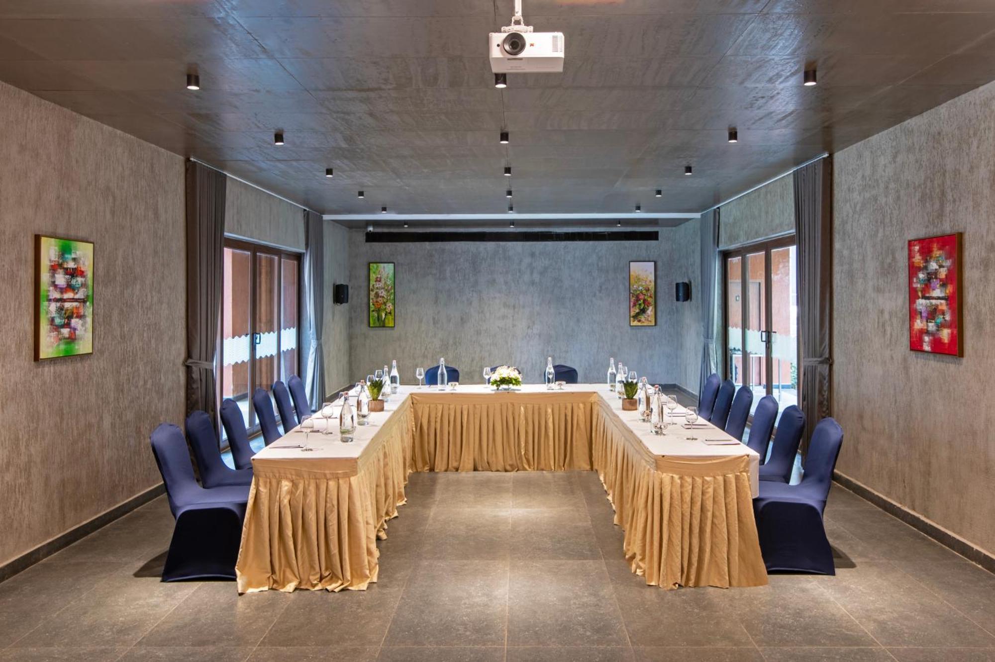 Sterling Athirappilly Hotel Kallana Екстериор снимка