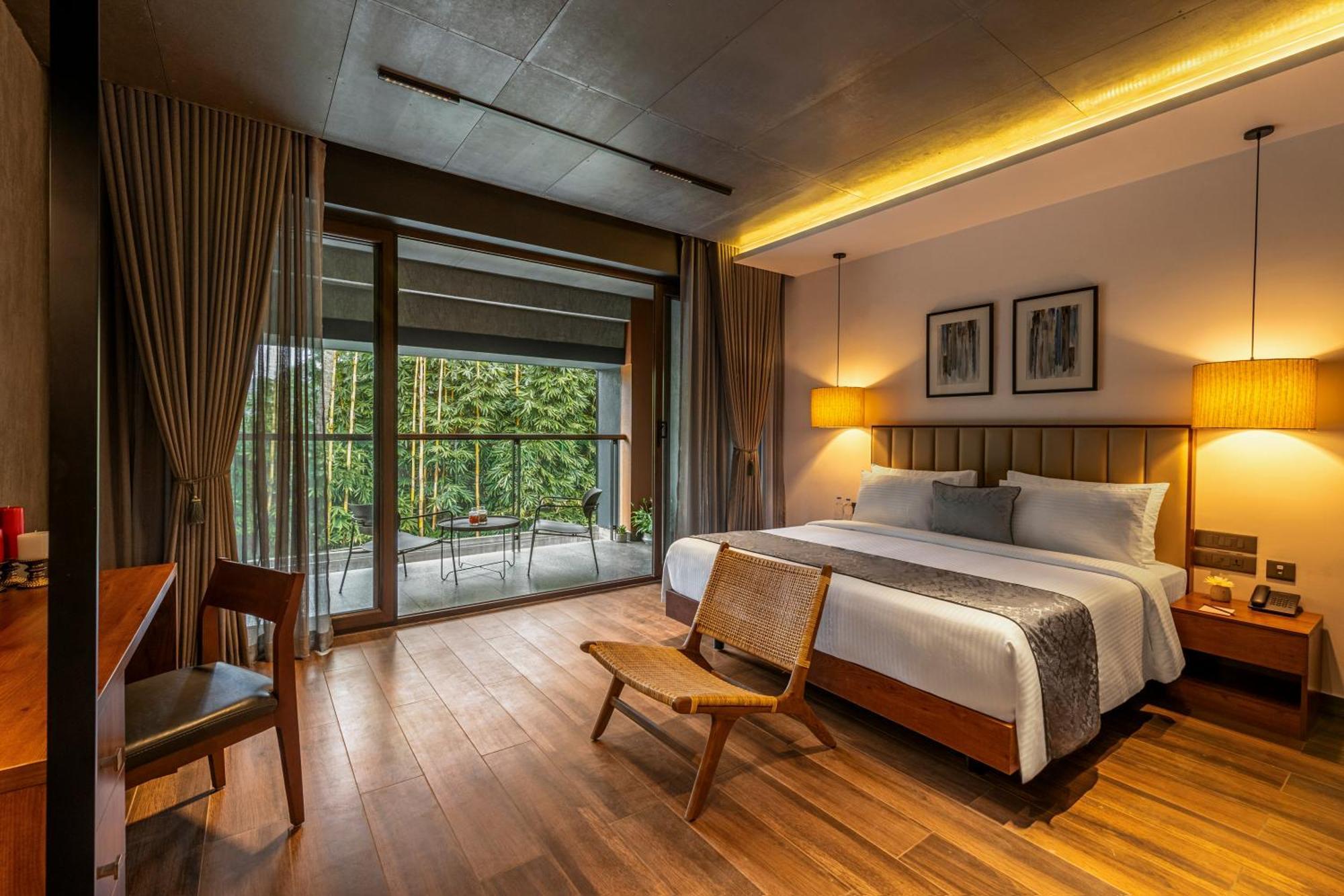 Sterling Athirappilly Hotel Kallana Екстериор снимка